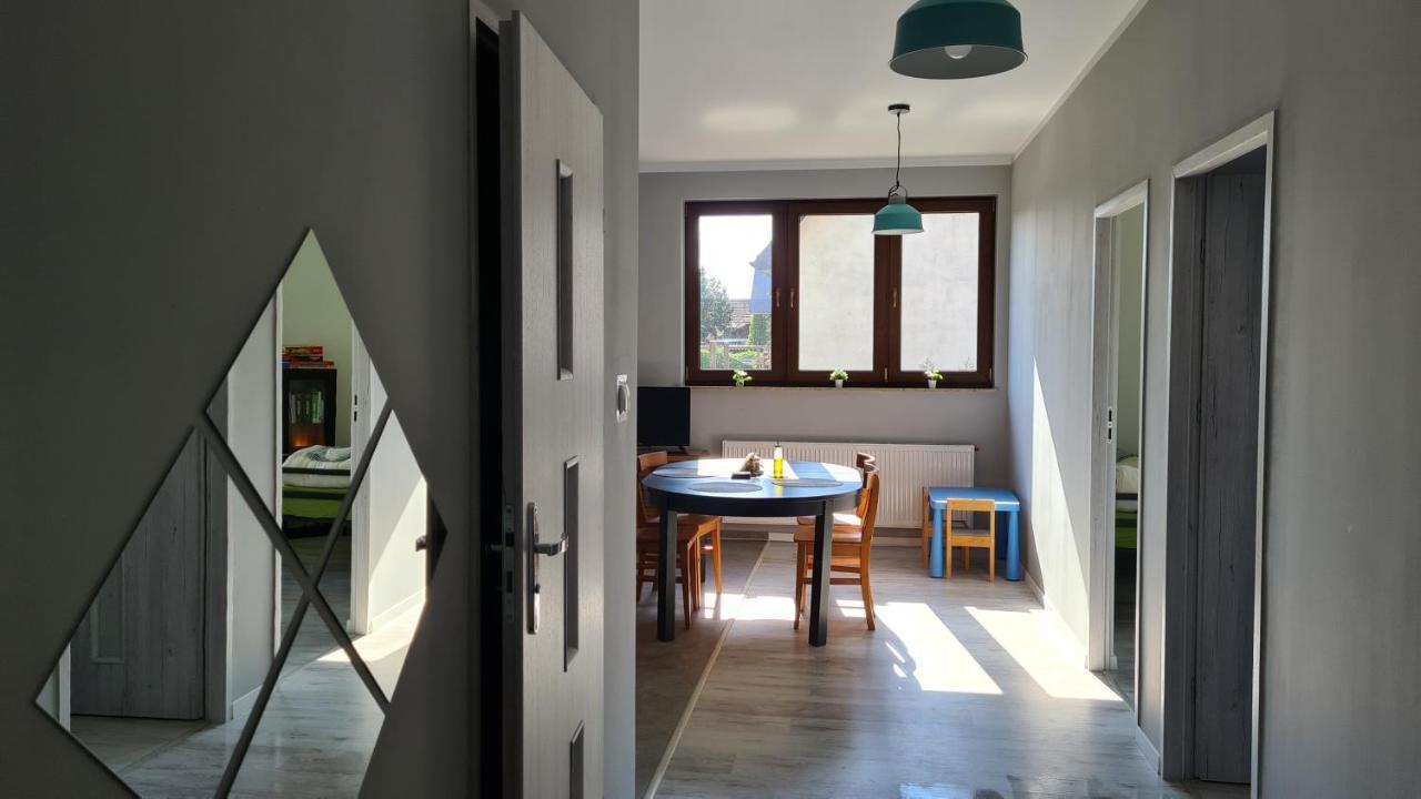 Urocze Apartamenty Na Wsi Goledzinow Luaran gambar