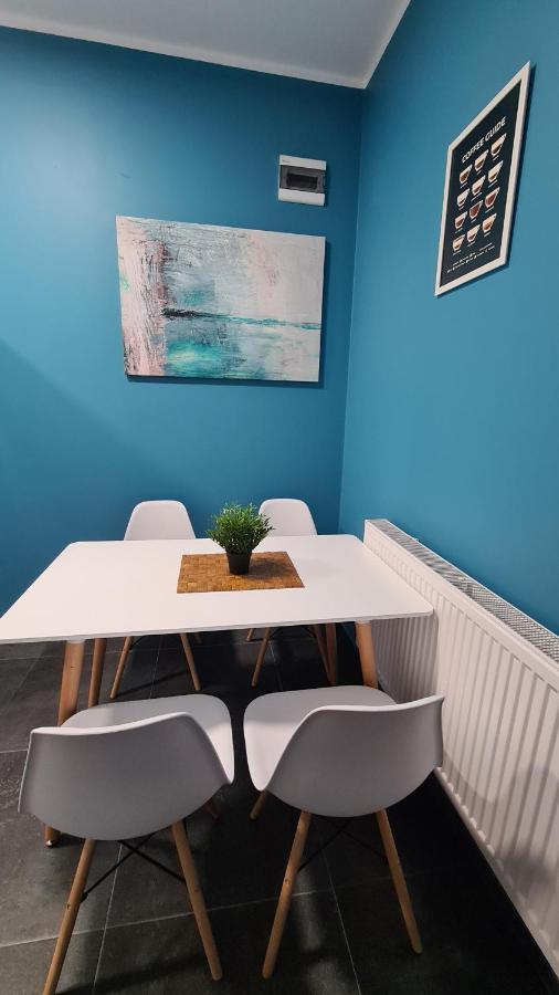 Urocze Apartamenty Na Wsi Goledzinow Luaran gambar