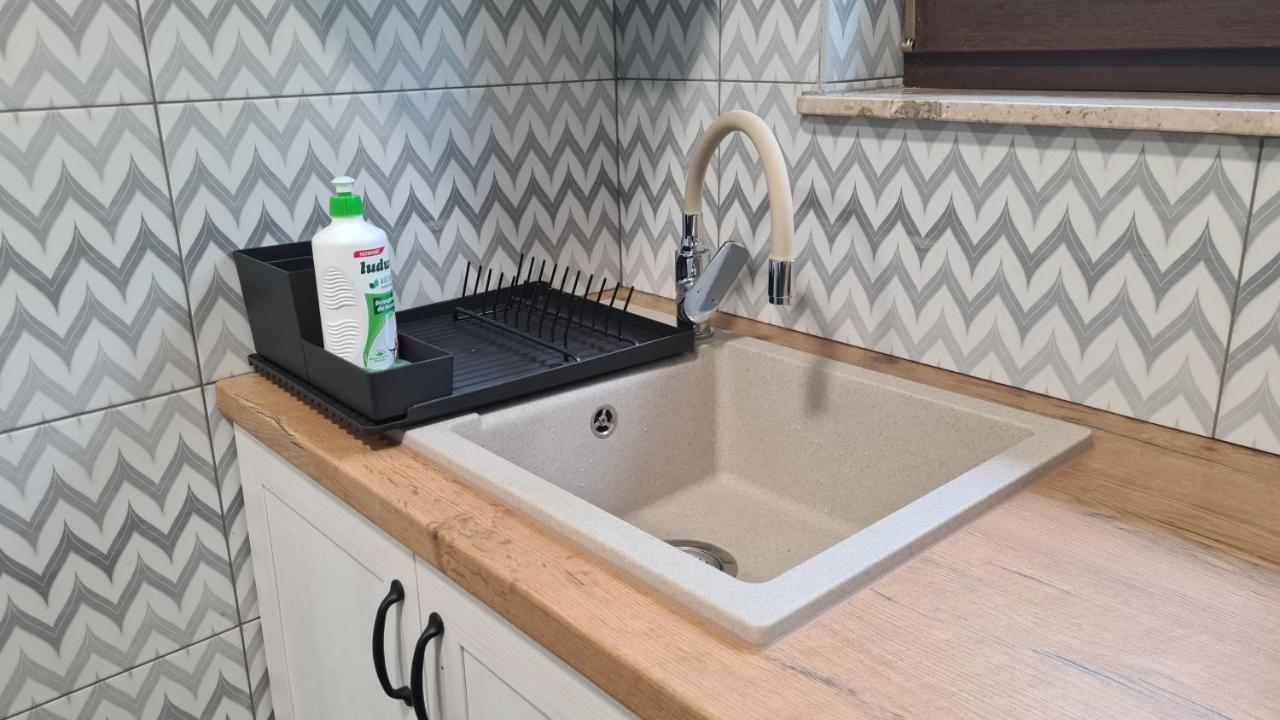 Urocze Apartamenty Na Wsi Goledzinow Luaran gambar